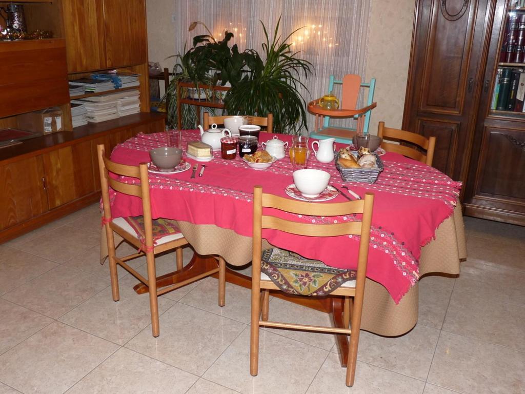 Au Val Des Meuris Panzió Taintrux Kültér fotó